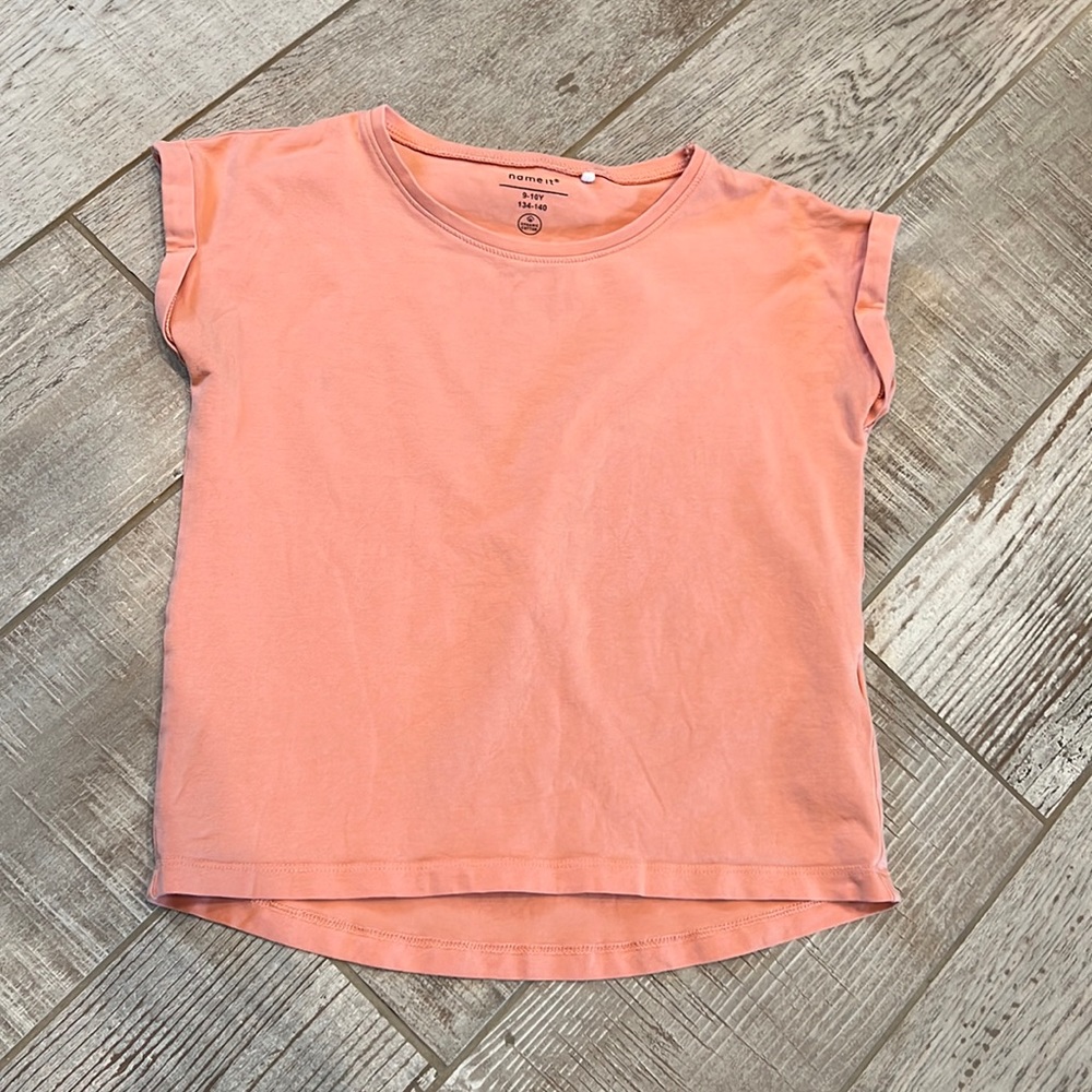 Name it brand girls T-shirt size 8-10. EUC.